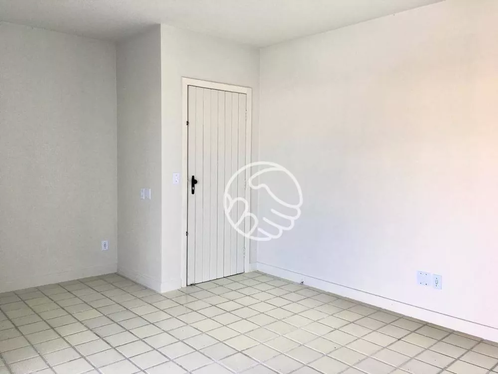Cobertura, 3 quartos, 217 m² - Foto 9