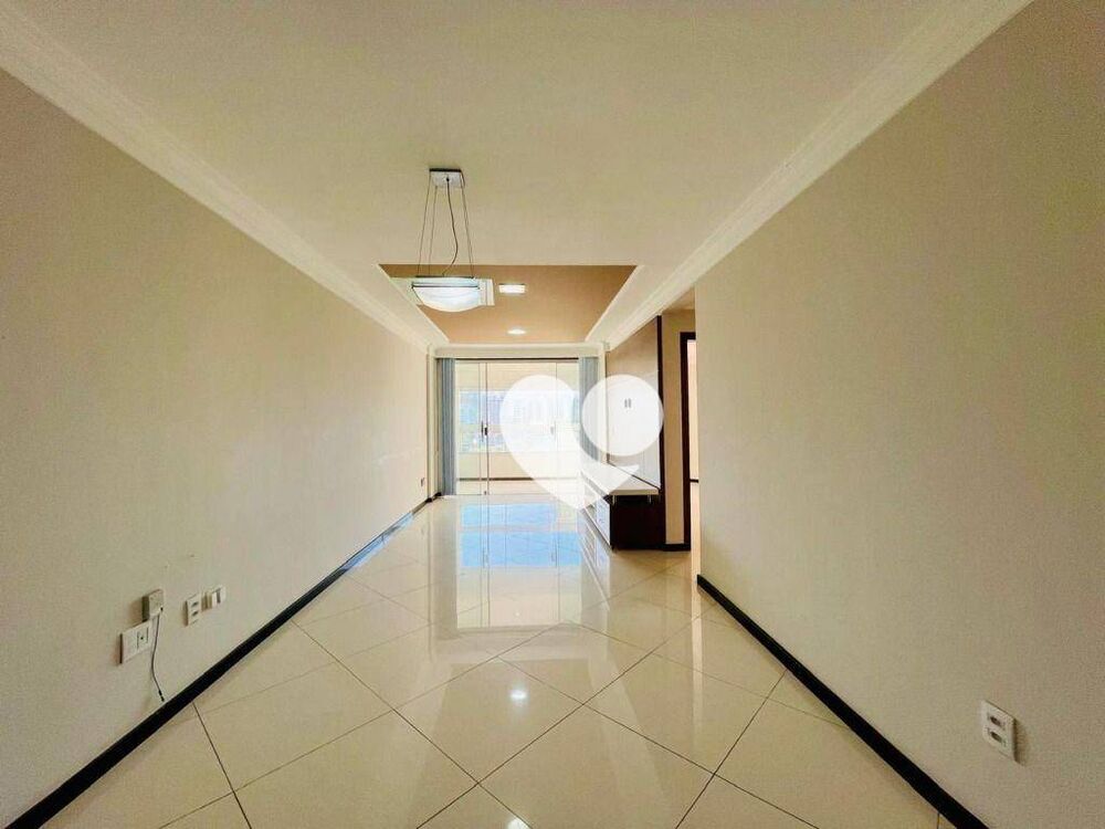 Apartamento à venda com 2 quartos, 78m² - Foto 2