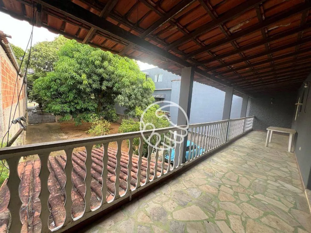 Casa, 3 quartos, 408 m² - Foto 3