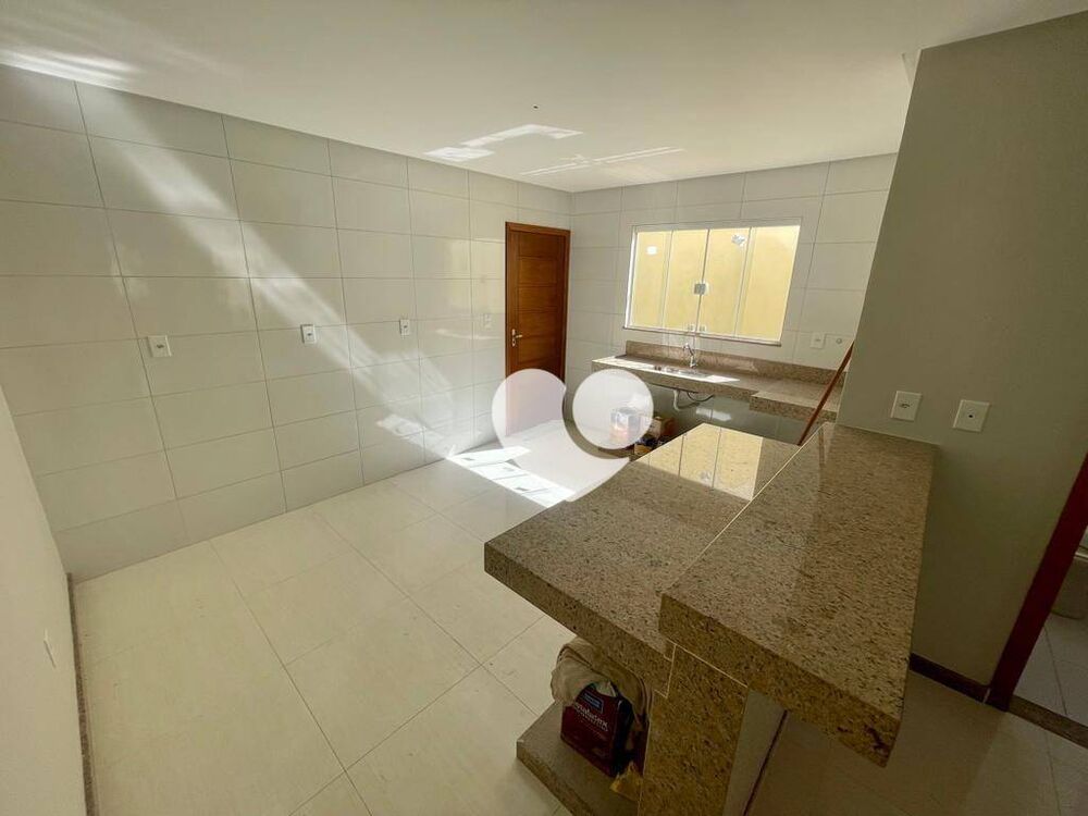 Casa de Condomínio à venda com 3 quartos, 130m² - Foto 3