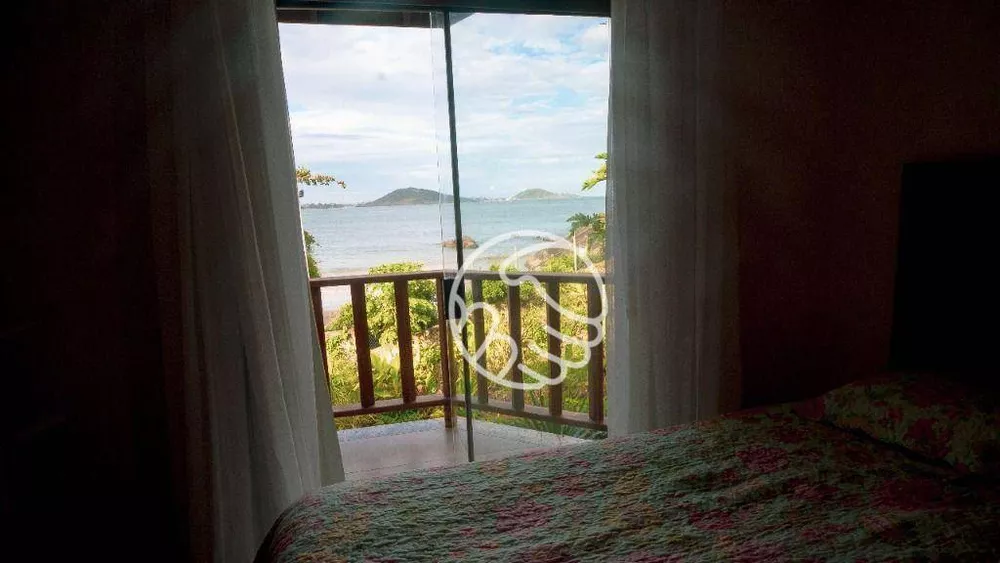 Casa, 6 quartos, 264 m² - Foto 2