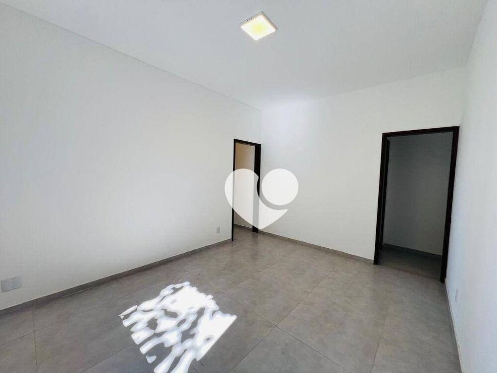 Casa à venda com 3 quartos, 360m² - Foto 8