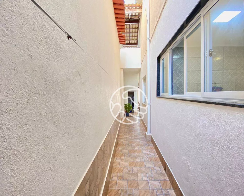 Casa, 5 quartos, 300 m² - Foto 4