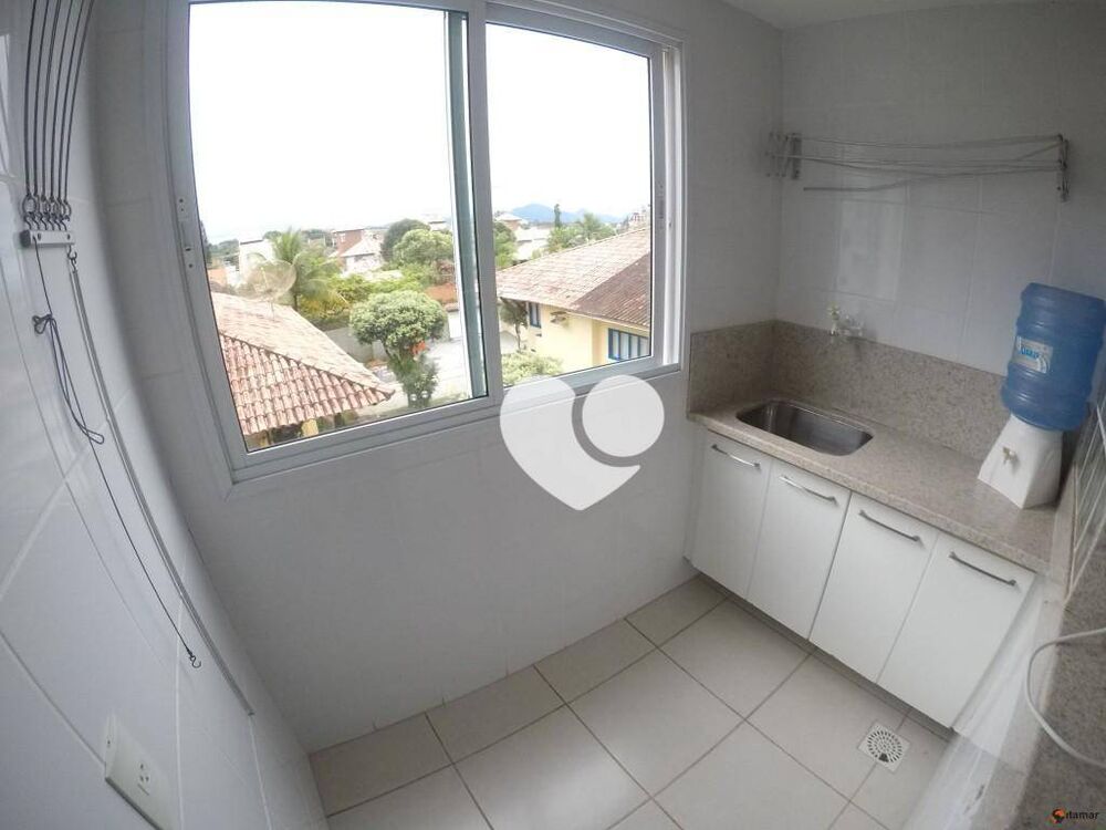 Apartamento à venda com 3 quartos, 130m² - Foto 1