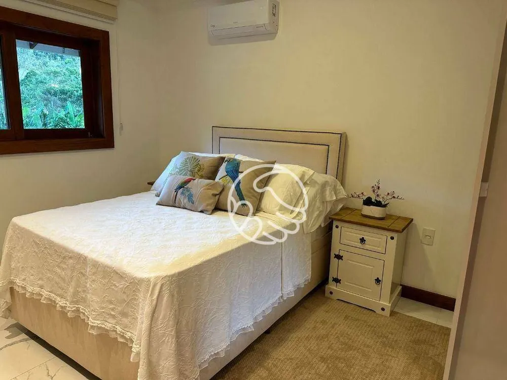 Casa, 3 quartos, 270 m² - Foto 11