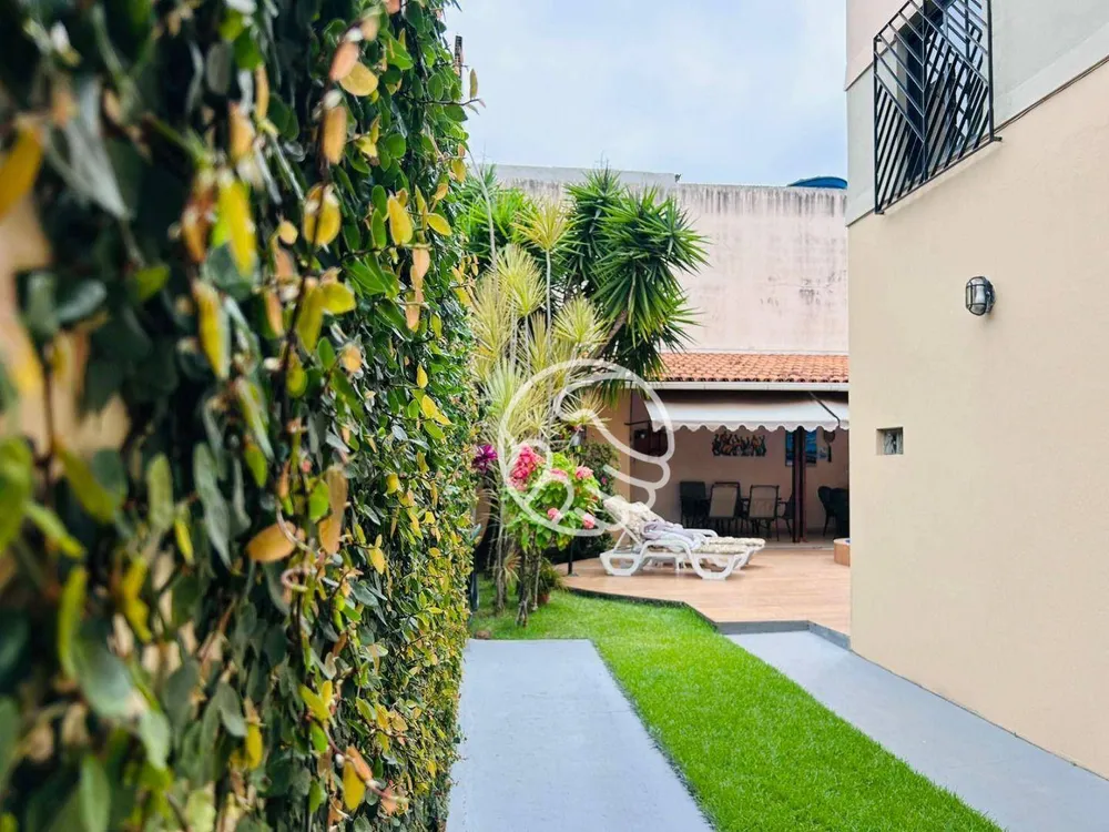 Casa, 5 quartos, 270 m² - Foto 1