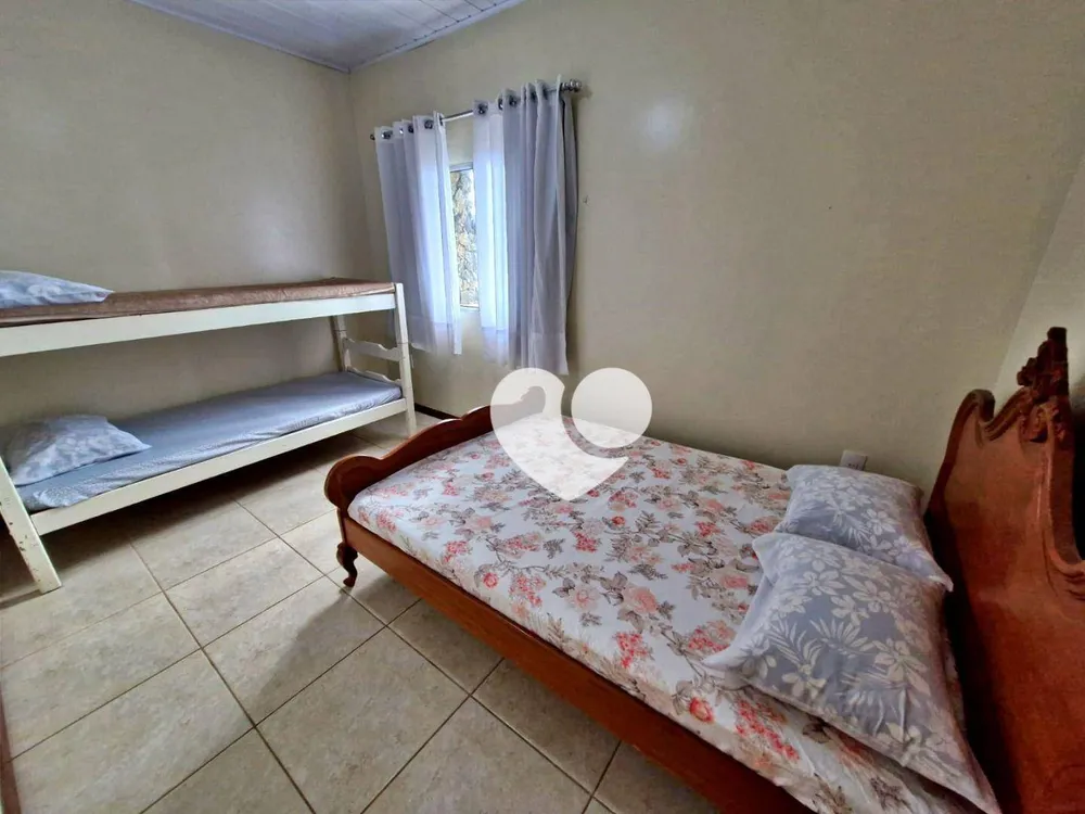 Casa, 2 quartos, 200 m² - Foto 1