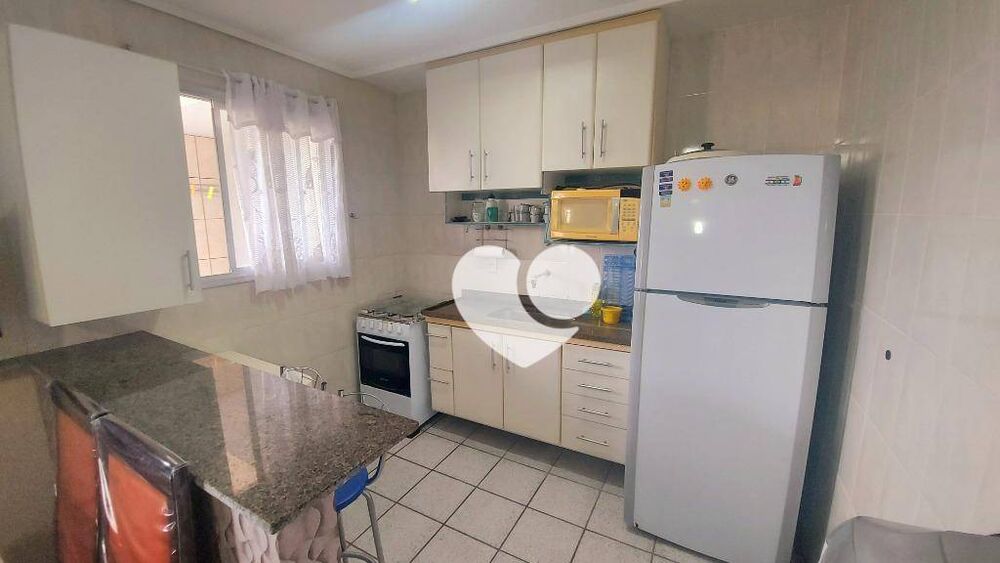 Apartamento à venda com 2 quartos, 75m² - Foto 6