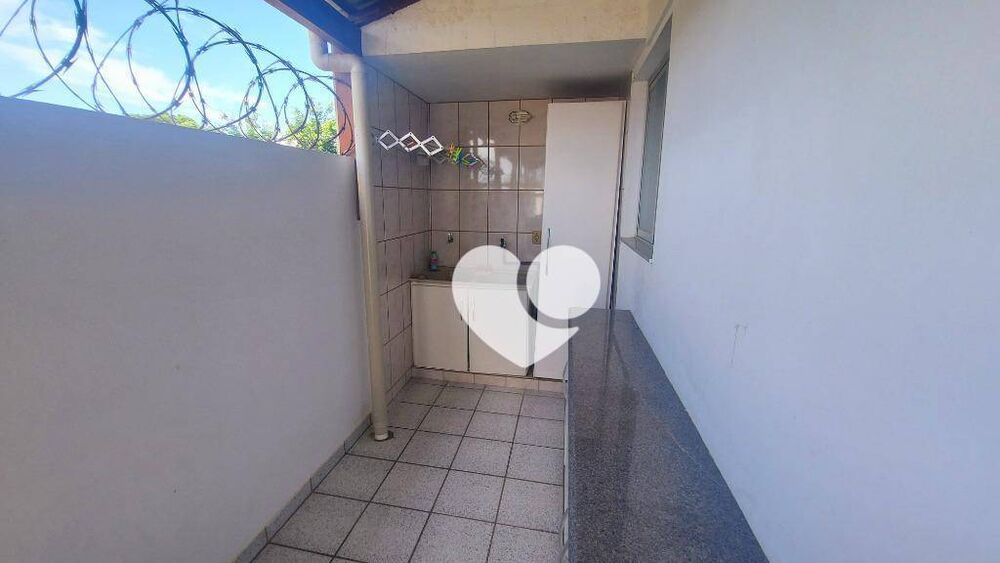 Apartamento à venda com 2 quartos, 75m² - Foto 8