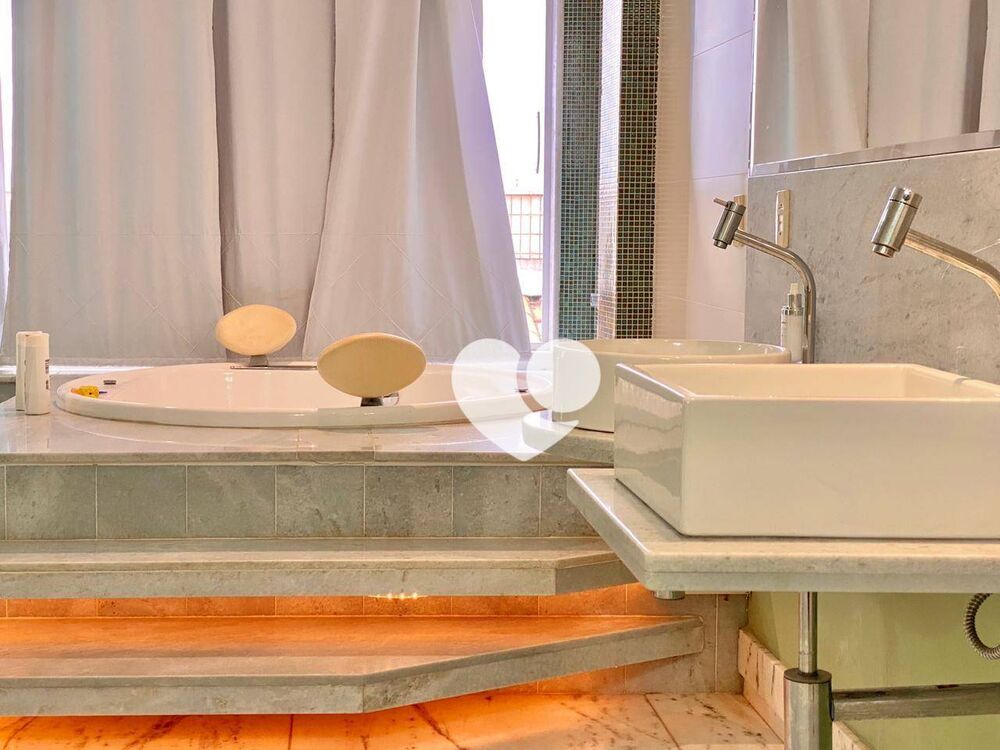 Cobertura à venda com 5 quartos, 316m² - Foto 5
