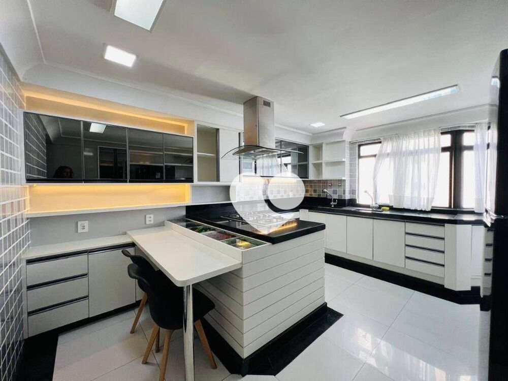 Apartamento à venda com 5 quartos, 370m² - Foto 7