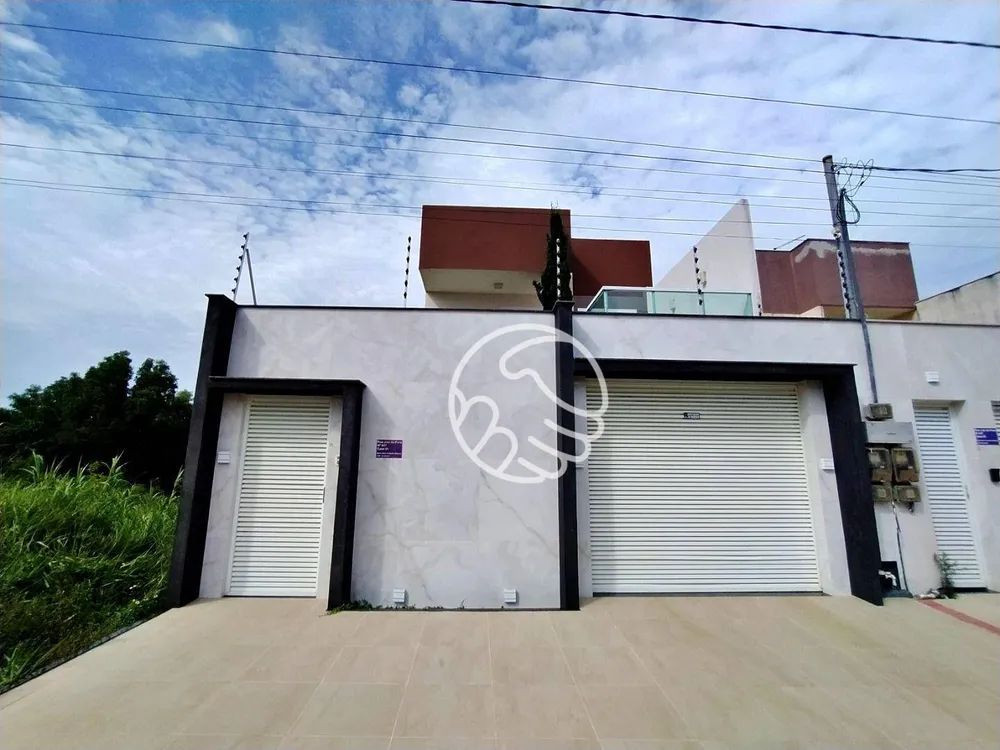 Casa, 3 quartos, 271 m² - Foto 2