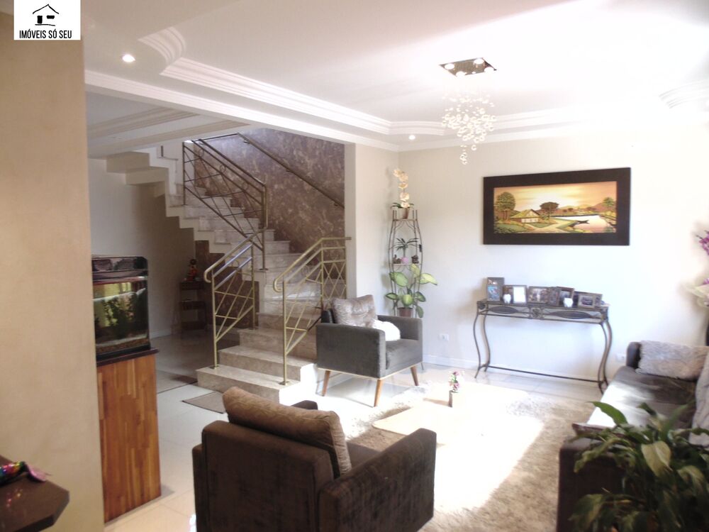 Casa à venda com 4 quartos, 320m² - Foto 2
