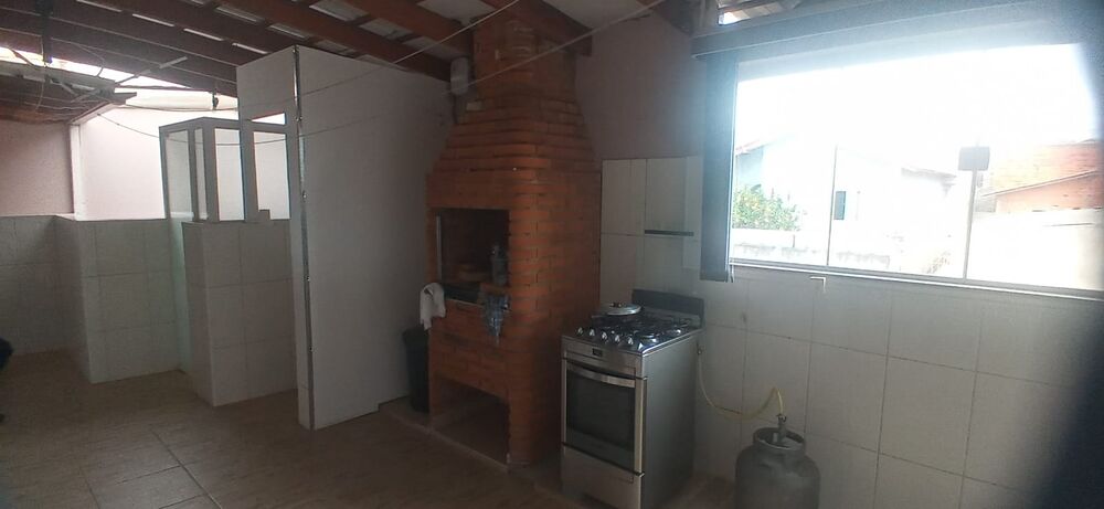 Casa Comercial à venda com 3 quartos, 250m² - Foto 15