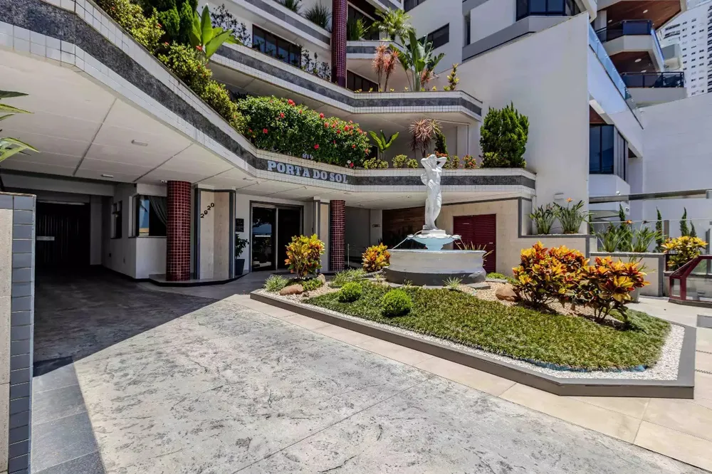 Apartamento, 3 quartos, 179 m² - Foto 1