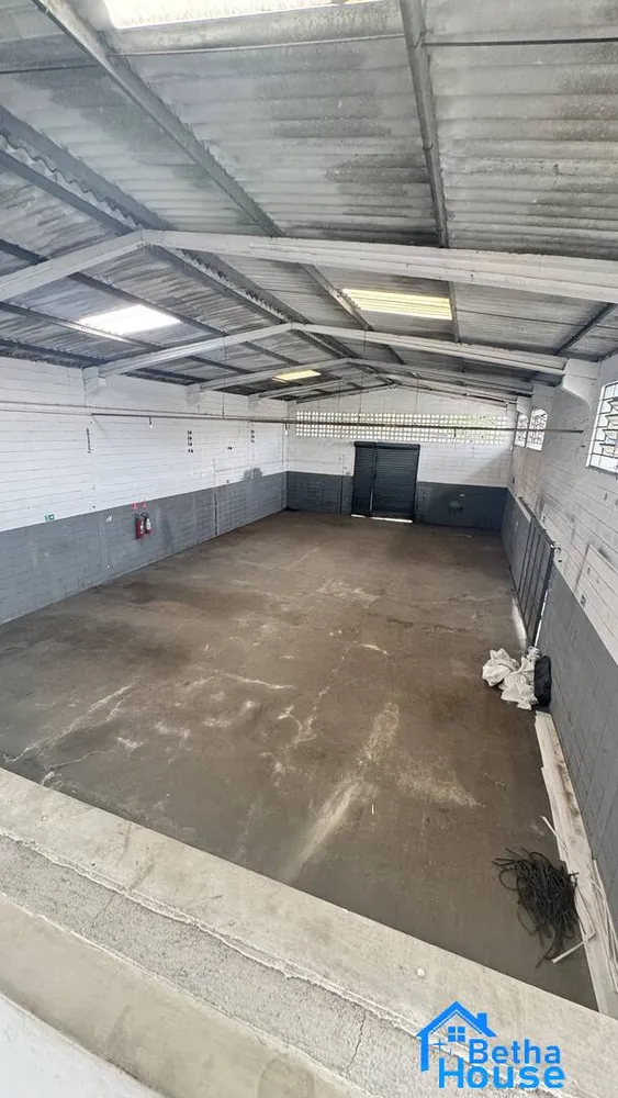 Depósito-Galpão, 1000 m² - Foto 1