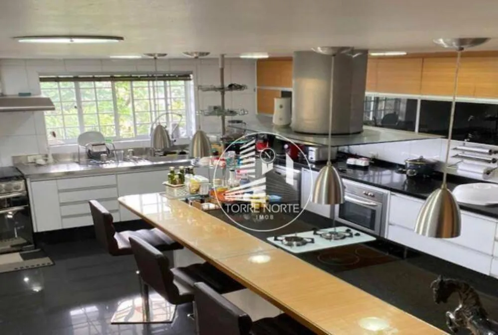 Casa, 4 quartos, 600 m² - Foto 1