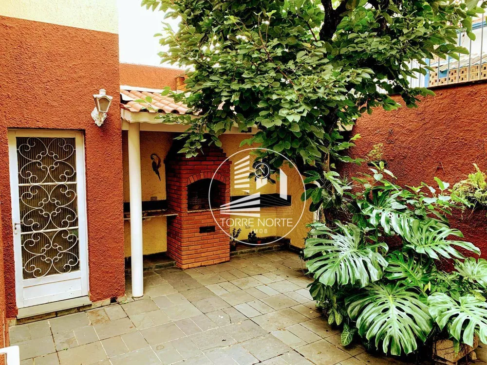 Casa, 4 quartos, 250 m² - Foto 4
