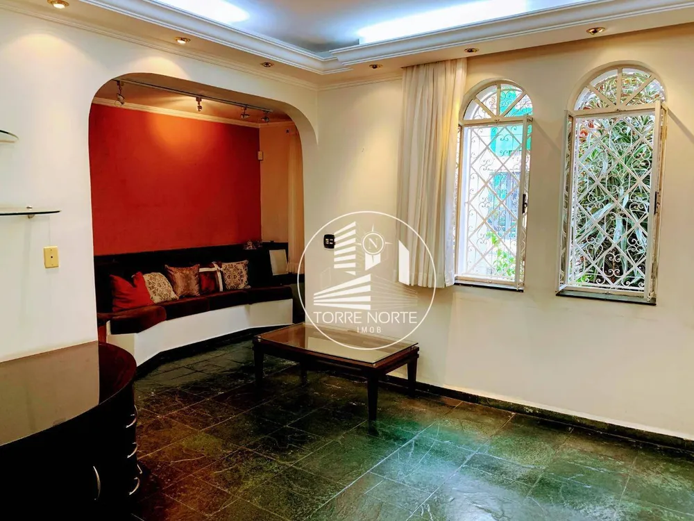 Casa, 4 quartos, 250 m² - Foto 2