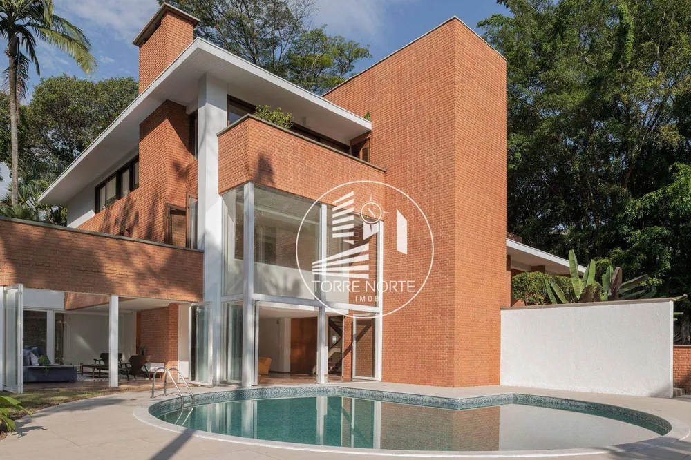 Casa, 5 quartos, 1300 m² - Foto 1