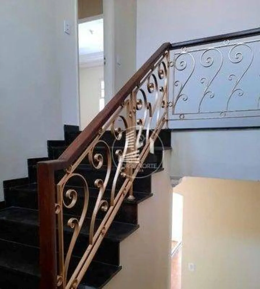 Casa, 4 quartos, 317 m² - Foto 2