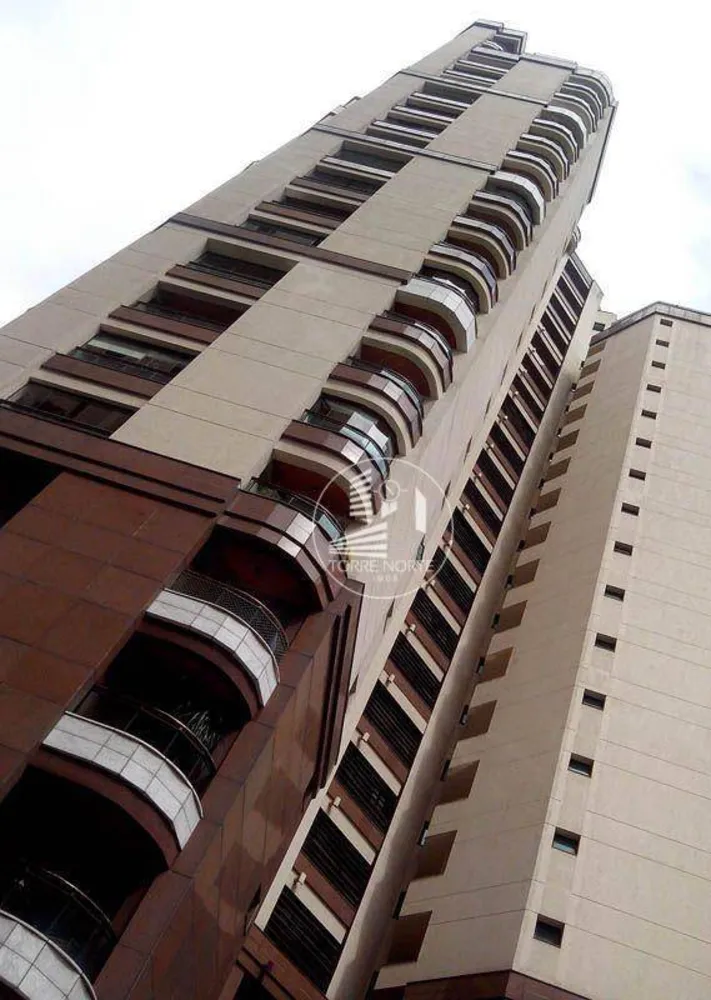 Apartamento, 4 quartos, 246 m² - Foto 2