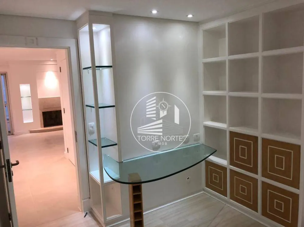 Apartamento, 4 quartos, 194 m² - Foto 2
