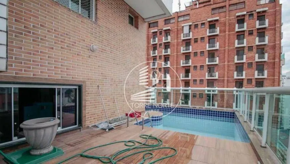 Cobertura, 4 quartos, 240 m² - Foto 4