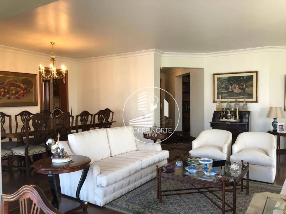 Apartamento, 3 quartos, 242 m² - Foto 3