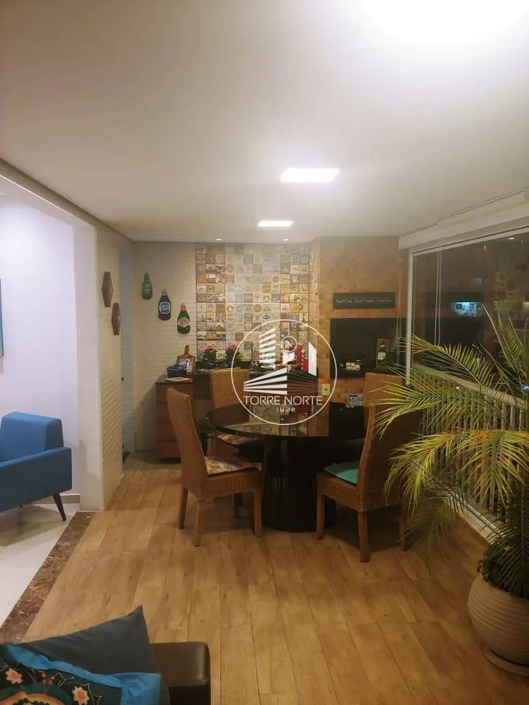Apartamento, 3 quartos, 140 m² - Foto 2