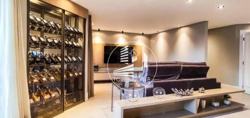 Apartamento, 3 quartos, 250 m² - Foto 2