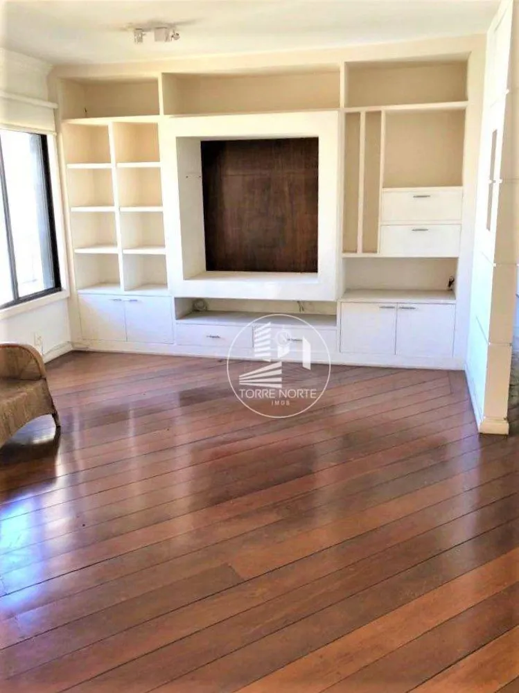 Apartamento, 3 quartos, 121 m² - Foto 2