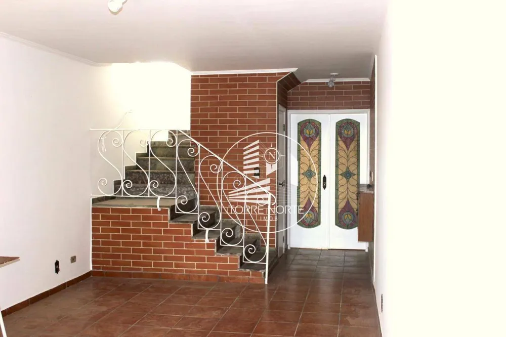 Sobrado, 3 quartos, 208 m² - Foto 1