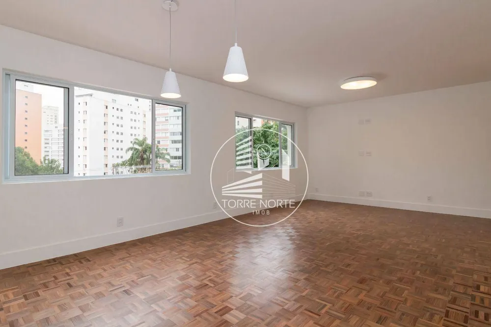Apartamento, 3 quartos, 141 m² - Foto 2