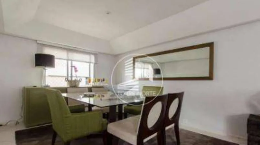 Cobertura, 3 quartos, 240 m² - Foto 2