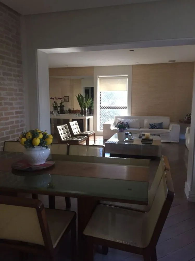 Apartamento, 4 quartos, 245 m² - Foto 2