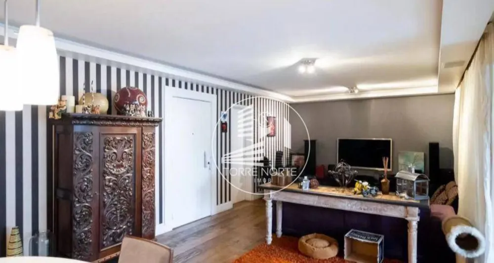 Apartamento, 3 quartos, 210 m² - Foto 2
