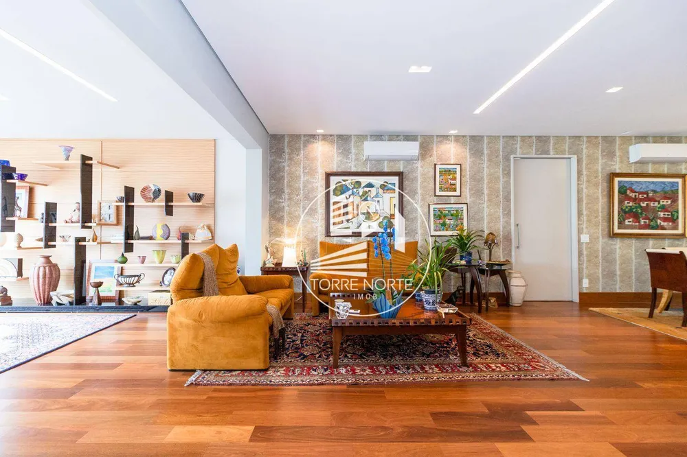 Apartamento, 3 quartos, 275 m² - Foto 2