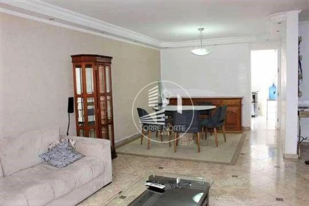 Apartamento, 3 quartos, 131 m² - Foto 1