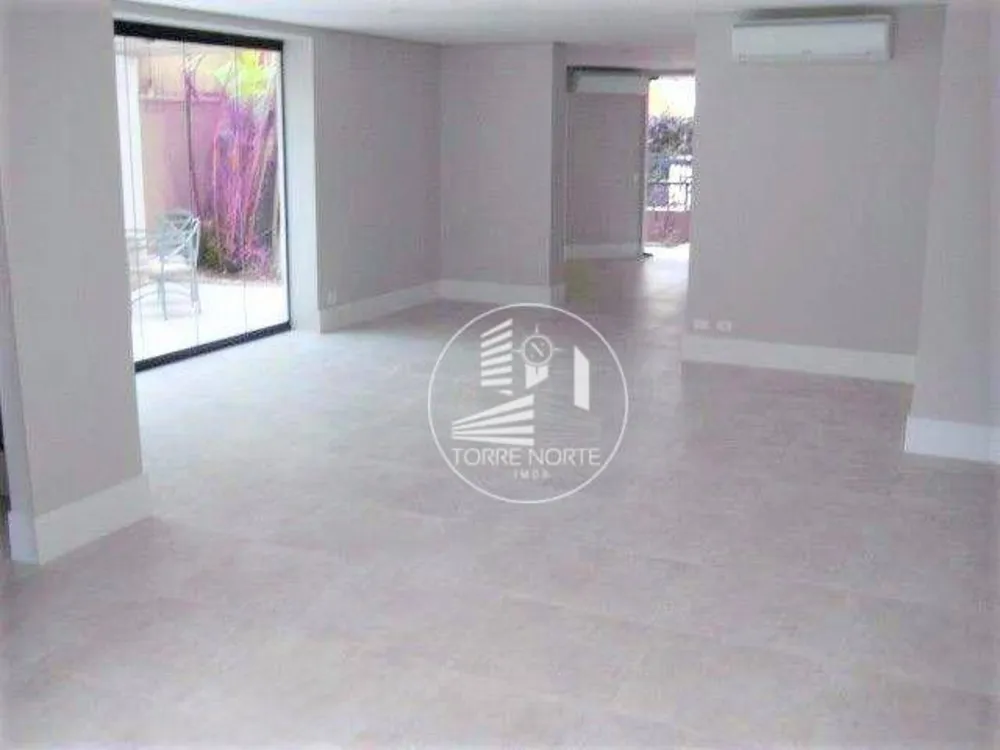 Apartamento, 4 quartos, 208 m² - Foto 1