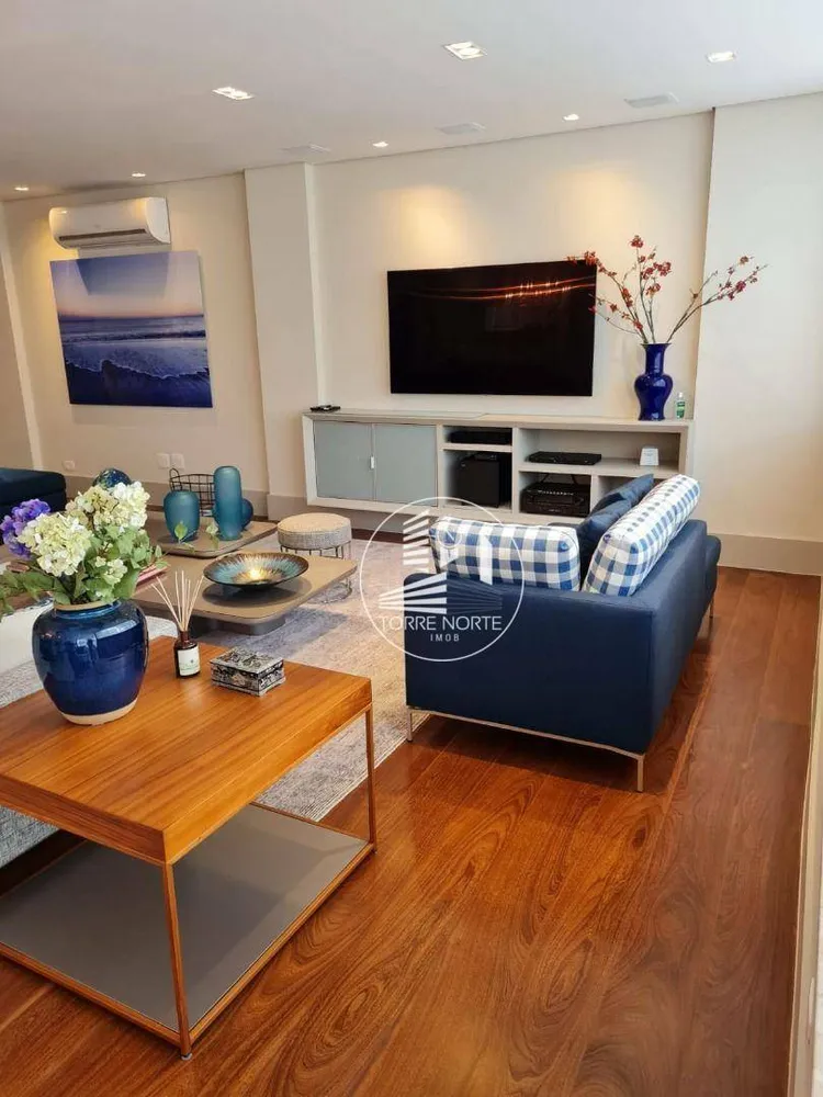 Apartamento, 3 quartos, 280 m² - Foto 2