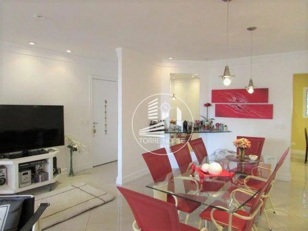 Apartamento, 3 quartos, 130 m² - Foto 2