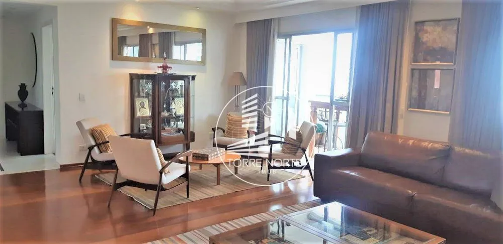 Apartamento, 4 quartos, 240 m² - Foto 1