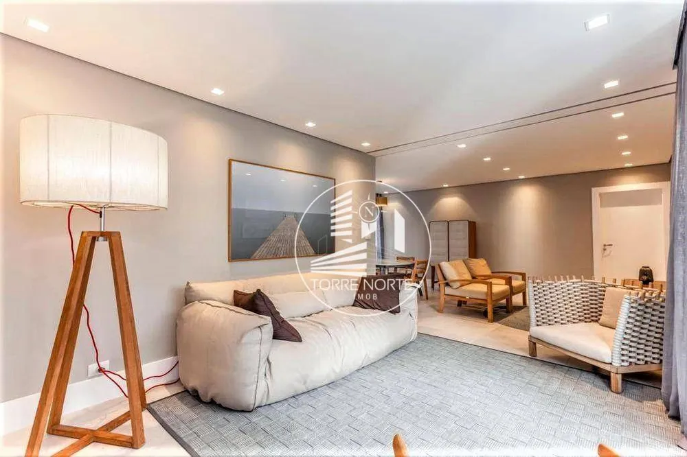 Apartamento, 3 quartos, 178 m² - Foto 2