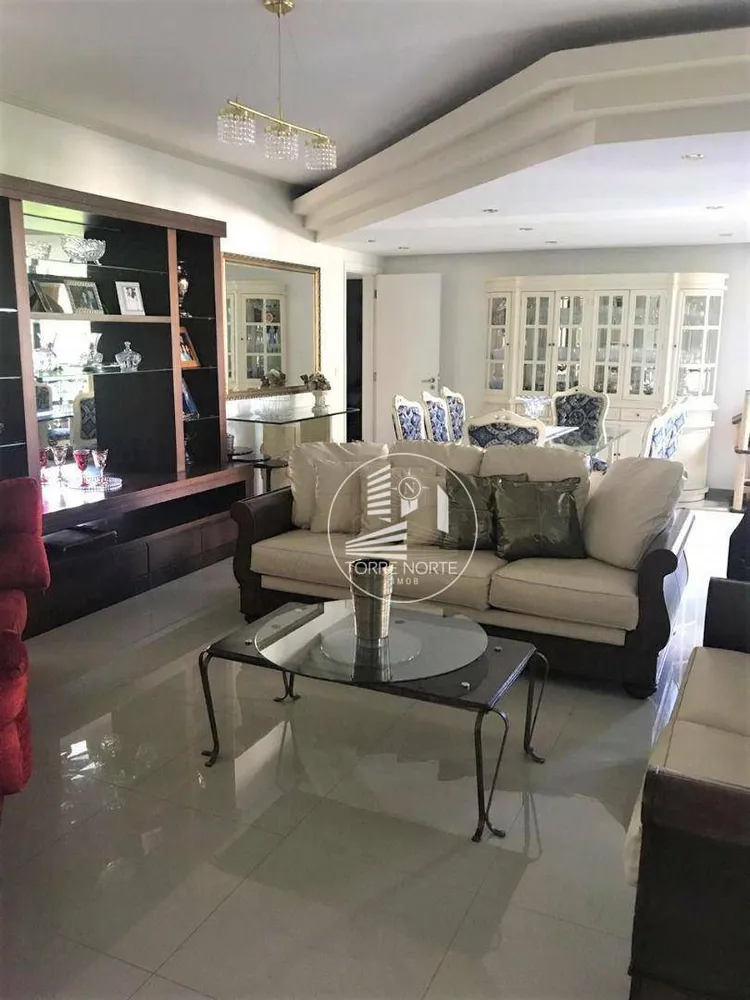 Apartamento, 5 quartos, 230 m² - Foto 1