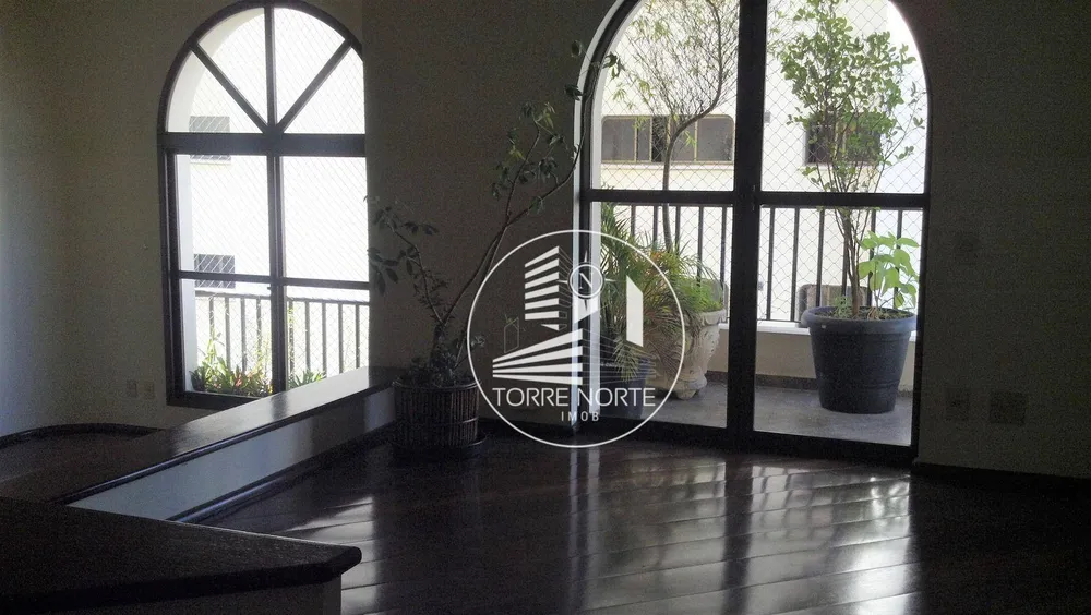 Apartamento, 4 quartos, 212 m² - Foto 2
