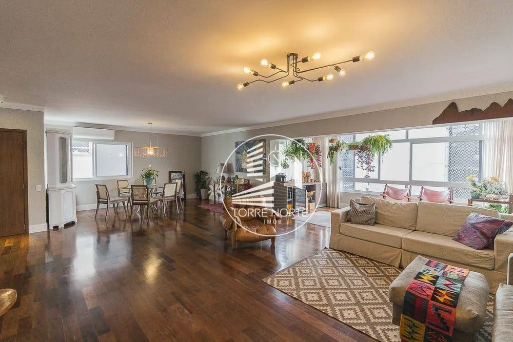Apartamento, 4 quartos, 215 m² - Foto 2