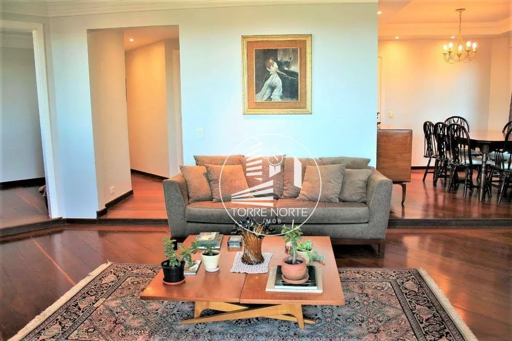 Apartamento, 3 quartos, 198 m² - Foto 1