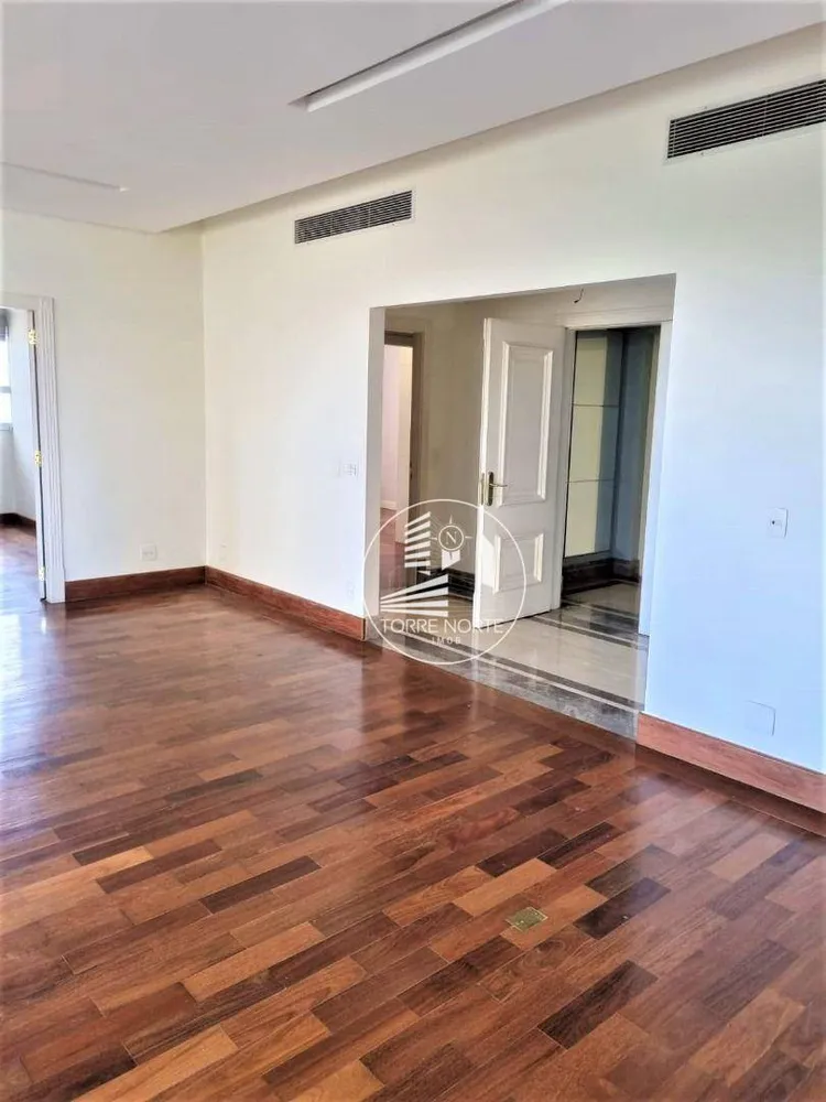 Apartamento, 3 quartos, 263 m² - Foto 2