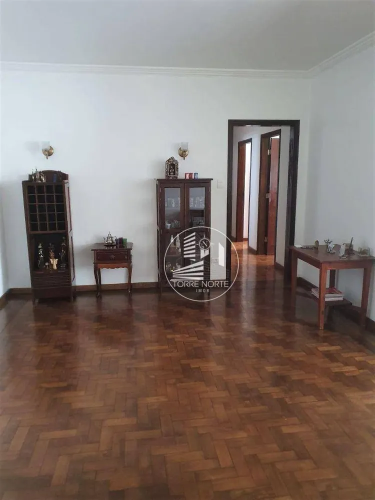 Apartamento, 3 quartos, 220 m² - Foto 3